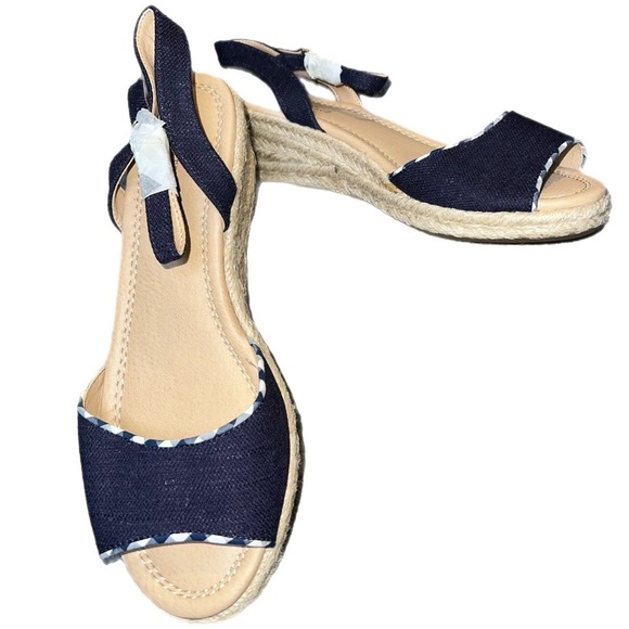 NWOT - Charter Club - Womens Luchia Canvas Buckle Wedge Sandals - Size 8 - Picture 7 of 7